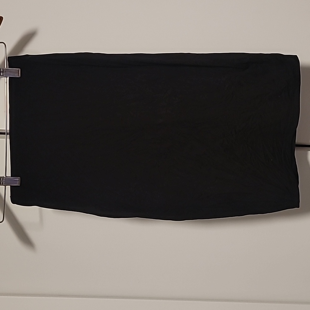 Black pencil skirt